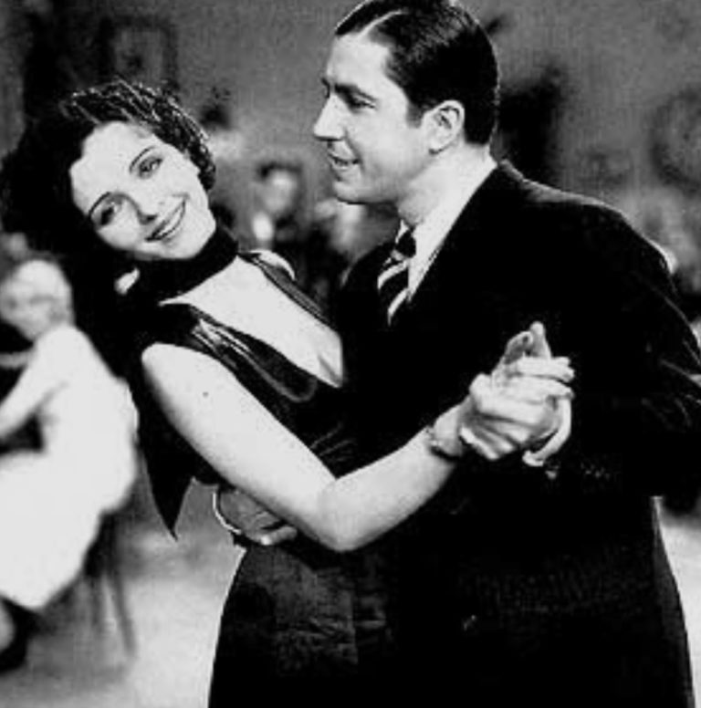 En su trabajo final, ella estudió 500 tangos