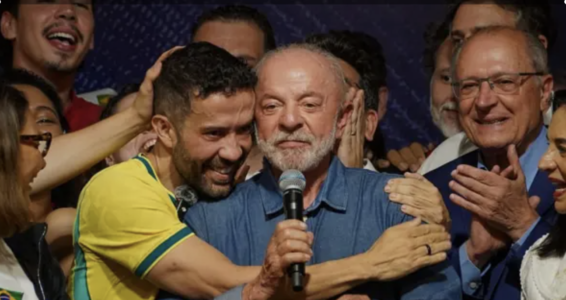 Campaña descentralizada: clave en el triunfo de Lula